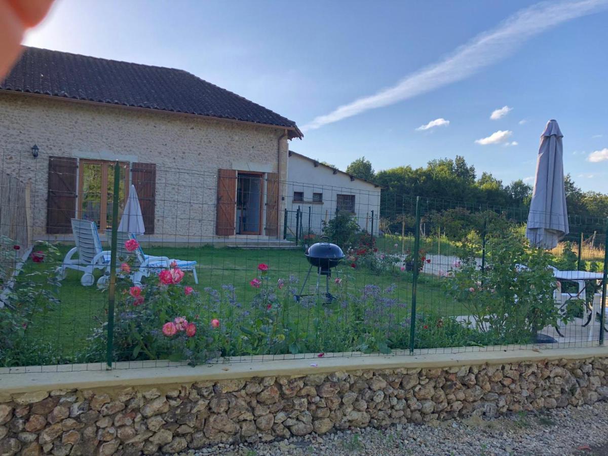 Chez Lucia A 15Min De Perigueux A 6Km Autoroute A89 Apartment Eglise-Neuve-de-Vergt Exterior photo