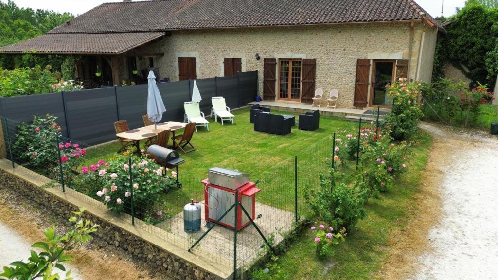 Chez Lucia A 15Min De Perigueux A 6Km Autoroute A89 Apartment Eglise-Neuve-de-Vergt Exterior photo