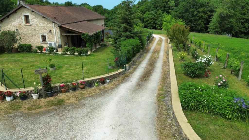 Chez Lucia A 15Min De Perigueux A 6Km Autoroute A89 Apartment Eglise-Neuve-de-Vergt Exterior photo